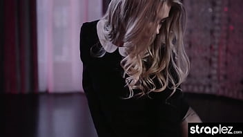 Preview 3 of English Xxx Full Hd Video - Watch this horny beauty use a big faux cock to masturbate