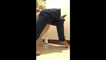 Preview 1 of Ski Lift Girls - 生◯中だけど一日に一回オナニーしないと落ち着かないショートカットの可愛い女子◯生。パンツの裏はねっとり愛液が付いて触って更に興奮する。