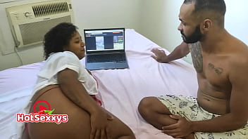 Preview 2 of Spanyol Gay Oldman - Morena gostosa cheia de tes&atilde_o