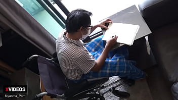 Preview 1 of Sri Lanka Bus Sudu Akka - ဦးဘမြင့်ရဲ့ ချစ်ဒုက္ခ