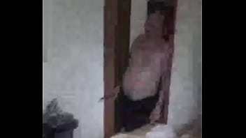 Preview 1 of Steela Sex - Velho safad&atilde_o n&atilde_o recebeu o cu da oi