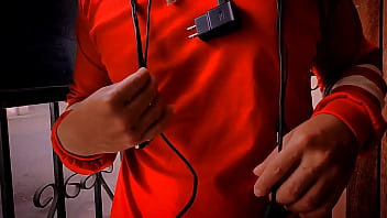Preview 1 of Bachoka Xxx Hd - Mi HERMANASTRA QUIERE JUGAR CON UN VENDEDOR DE ACCESORIOS DE CELULARES Y TIENE SEXO CON EL EN SU DEPARTAMENTO CUANDO NO AHI NADIE,  SEXO REAL CASERO AMATEUR