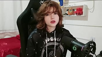 Preview 1 of Sax Bangle Mp4 - RUIVINHA SAFADA SENDO COMIDA POR HOMEM BARBUDO M&Eacute_DIO