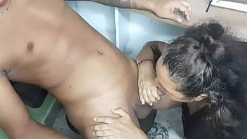 Preview 4 of Www Sxi Dot Com - Ella es una perra que llega a chuparme la polla