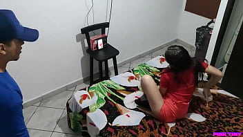 Preview 1 of Hit Wwwxxx Fatvido - Padrastro Enga&ntilde_o a su Hijastra Comprandole un traje Sexi en vez de un difraz para un Concurso Cosplay