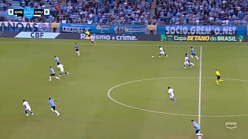 Preview 1 of Lovette Soo - CR7 MINEIRO COLOCA A BOLA DENTRO DA REDE DE MOSQUETEIRO