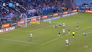 Preview 4 of Lovette Soo - CR7 MINEIRO COLOCA A BOLA DENTRO DA REDE DE MOSQUETEIRO