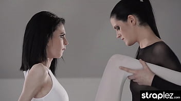 Preview 4 of Hard Poran - Kinky lesbian uses her girlfriend for her personal pleasure