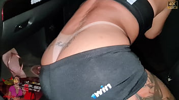 Preview 1 of China Sex Movies - Na falta de prote&iacute_na parei em um posto de gasolina para tomar meu leitinho diario!