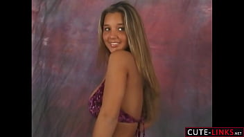 Preview 2 of Paksu Main - Busty Christina Dancing in Purple Bikini