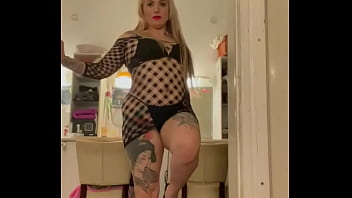 Preview 2 of Porn Agadir - Alina Modelista dancing with sexy outfit