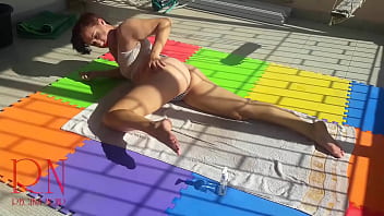 Preview 4 of Live Bug Crush Fetish - An attractive lady is sunbathing on the roof of her house. Nude yoga Touch pussy outdoors. Attractive lady is sunbathing on the roof of hotel 1