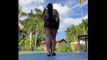 Preview 1 of Mom Bati Bit Bf Xxx - Fuck my homie babymama cuz he ate Oreos