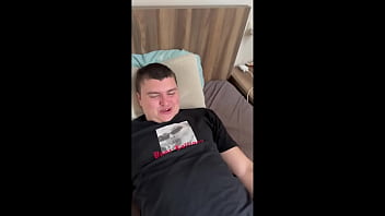 Preview 1 of 1 Gurl 6 Boy - Woke up the guy with a blowjob. FREE