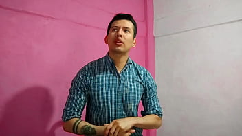 Preview 3 of G Women - Barbero le dio sexo oral a cliente con verga grande en su salon. Le lleno la boca de leche