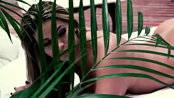Preview 1 of Devar Dewar - Bastidor da rainha do anal Elisa Sanches