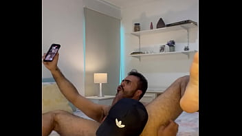 Preview 2 of Xxx Video 2o18 - MALOKA CHUPANDO O CU DO AMIGO ATIVO