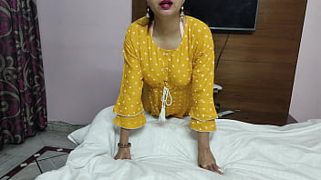 Preview 1 of Accidental Sex In The Pool - Tharki budhe ne jwani ke maze liye virgin ladki ki marr ke