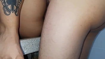 Preview 3 of Nurse Gape - Chica con minifalda se deja dar