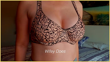 Preview 3 of Big X Lund Chut - MILF hot lingerie. Big tits in leopard print bra