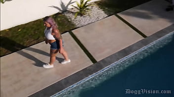 Preview 2 of Sunny Leone Hot Xnxnxn Video - Perfect Ass Mature Trampoline Jumping