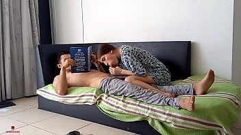 Preview 4 of Sasur Ne Chudi Bahu Sex Storey - mientras estudio para un examen mi hermanastra me pega una gran mamada
