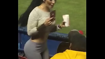 Preview 1 of Schoolgirl Raped Uncensored - Culito milf bailando en el estadio
