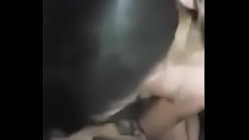 Preview 3 of Horsand Dog - sortudo comendo 2 putas na live parte 2