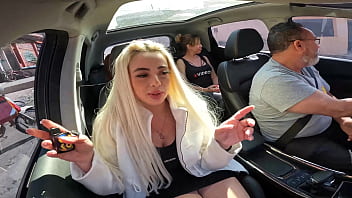 Preview 1 of Big Dick White Boy Long10 - Sheyla Marki das pegadinhas para o carro ela tirou tudo