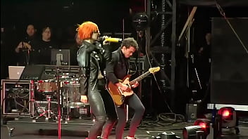 Preview 1 of Japanese Milf Sitting On Face - Hayley Williams   &ldquo_Paramore - Live Voodoo Music Festival 2013 (Full Show) HD&rdquo_