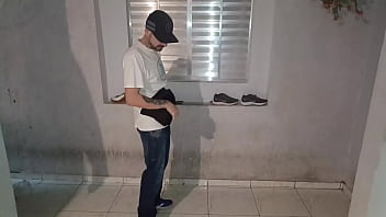 Preview 1 of Watch Gril Friend Sex Video - A costureira n&atilde_o aguentou!