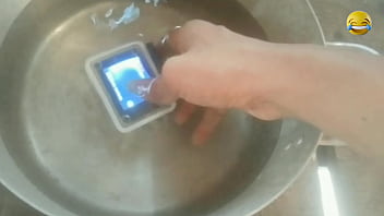 Preview 4 of Missax Sex Videos - ដាក់កាមេរ៉ាចូលក្នុងទឹកគ្មានបញ្ហា - តូចមែនតែខ្លឹម