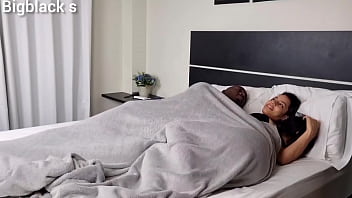 Preview 1 of Sex New Xxxxx Pic - esposa saiu e deixou o marido jefao na vontade ,  ele chamou a elisa sanches pra uma foda gostosa,  e ainda comeu o cu dela