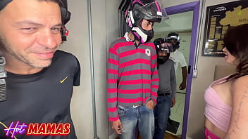 Preview 1 of Hairy Ridding - MILF safada Jully Souza dando o c&uacute_ num gangbang com 4 motoboys
