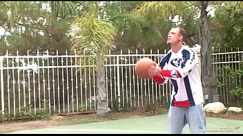 Preview 1 of Nagy Cic - Playing basketball gets this blonde babe horny so she gets fucked hardcore on the court