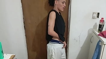 Preview 1 of Dog Dros - Amiga da minha enteada mefodeu com dedo e l&iacute_ngua