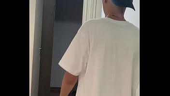 Preview 1 of Ariel Noah Sex Scandal - PEGUEI ELA NO FLAGRA TOMANDO BANHO E CAIR DE BOCA NA BUCETA