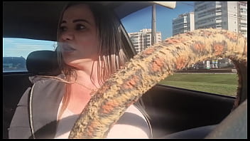 Preview 3 of Hot Mifls - Mamadrive gostosa a melhor corrida relaxante .Bianca Naldy