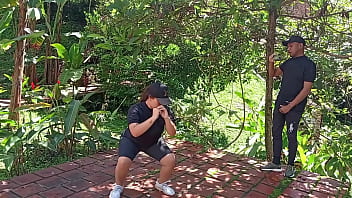 Preview 1 of Czech Cutte - LLEGO TARDE AL ENTRENAMIENTO Y MI ENTRENADOR ME CASTIGA HACIIENDO CARDIO CON UNA FOLLADA  ESPECTACULAR  AL AIRE LIBRE 1PARTE
