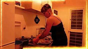 Preview 1 of Xnxx Videosd - rompiendome  el  CULO  en  la cocina ( literal )
