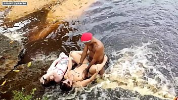 Preview 3 of School Sax Bideos - RASGUEI O AS SAFADAS DENTRO DO RIO ELAS DANCARAM PRAMIM E REBOLARAM NO MEU PAU