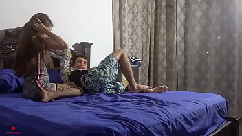 Preview 1 of 15 Year Hd Xxx Videos - Despu&eacute_s de un largo y cansado d&iacute_a,  me acuesto con mi hermanastra y terminamos follando muy apasionado.