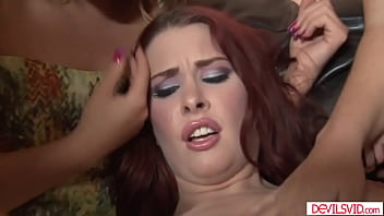 Preview 2 of Matro Tren - Lesbian babes gangbanging redhead bff
