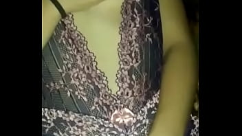 Preview 1 of Latin Jolie - Novinha casada se esfregando &agrave_ espera de rola