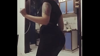 Preview 1 of Fi Gering - johanna bailando en calzita