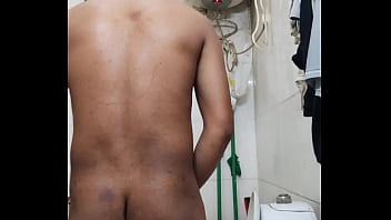 Preview 1 of Maa Or Behan - Eid mubarak to all my friend Eid masturbation in bathroom