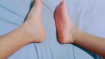 Preview 3 of Granny Bf - No quieres una paja con mis pies?