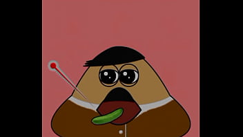 Preview 1 of Scuba Shower - Gordo enfermo hijo de puta le encanta comer pepinos
