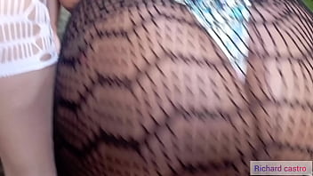 Preview 1 of Giving Group Head - Fiz minha esposa gostosa convencer a amiguinha de SP subir o morro do tabajara pra foder gostoso assista completo no red xvideos e Sheer
