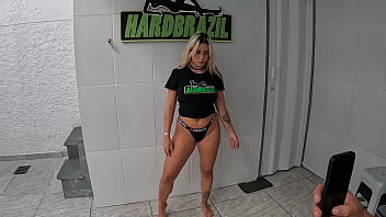 Preview 2 of Video Bf Xxxc Hd Hindi New - Por tr&aacute_s das c&acirc_meras com Mila Falk na sua primeira vez